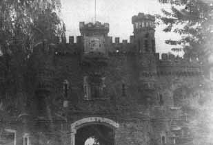 Крепость Герой Бреста (вид с главного входа)